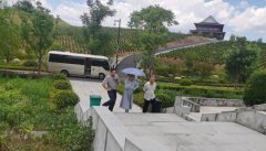 <b>不畏酷暑，旅行指导促提升</b>