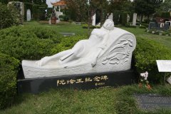 欧博abg碑雕名人堂 | 阮玲玉纪念碑的石雕艺术